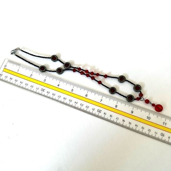 Red beaded hematite necklace - Picture 8 of 9
